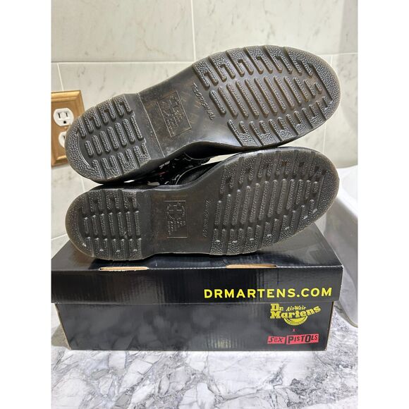 Sex Pistols Backhand Straw Grain Boot Dr. Martens Size 10 Men's New - Box Black - Picture 3 of 6